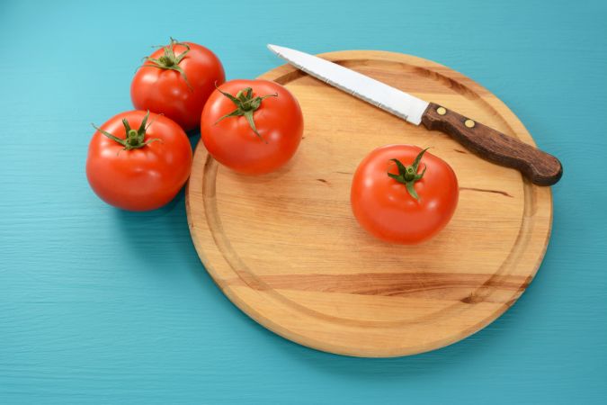 Das beste Tomatenmesser mit Wellenschliff